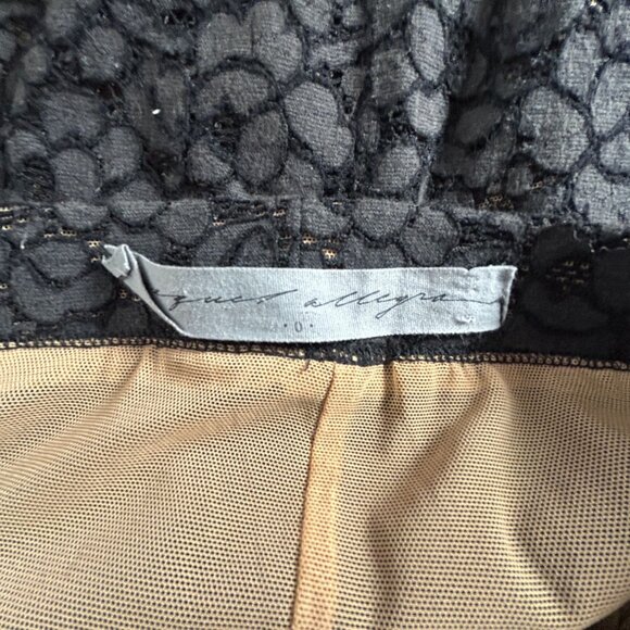 Raquel Allegra Womens Black Floral Lace Pencil Skirt Size 0 Knee Length Office - Picture 3 of 9